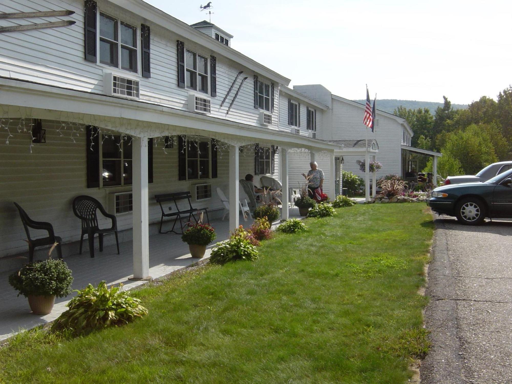 Gunstock Inn & Suites Gilford Exterior photo