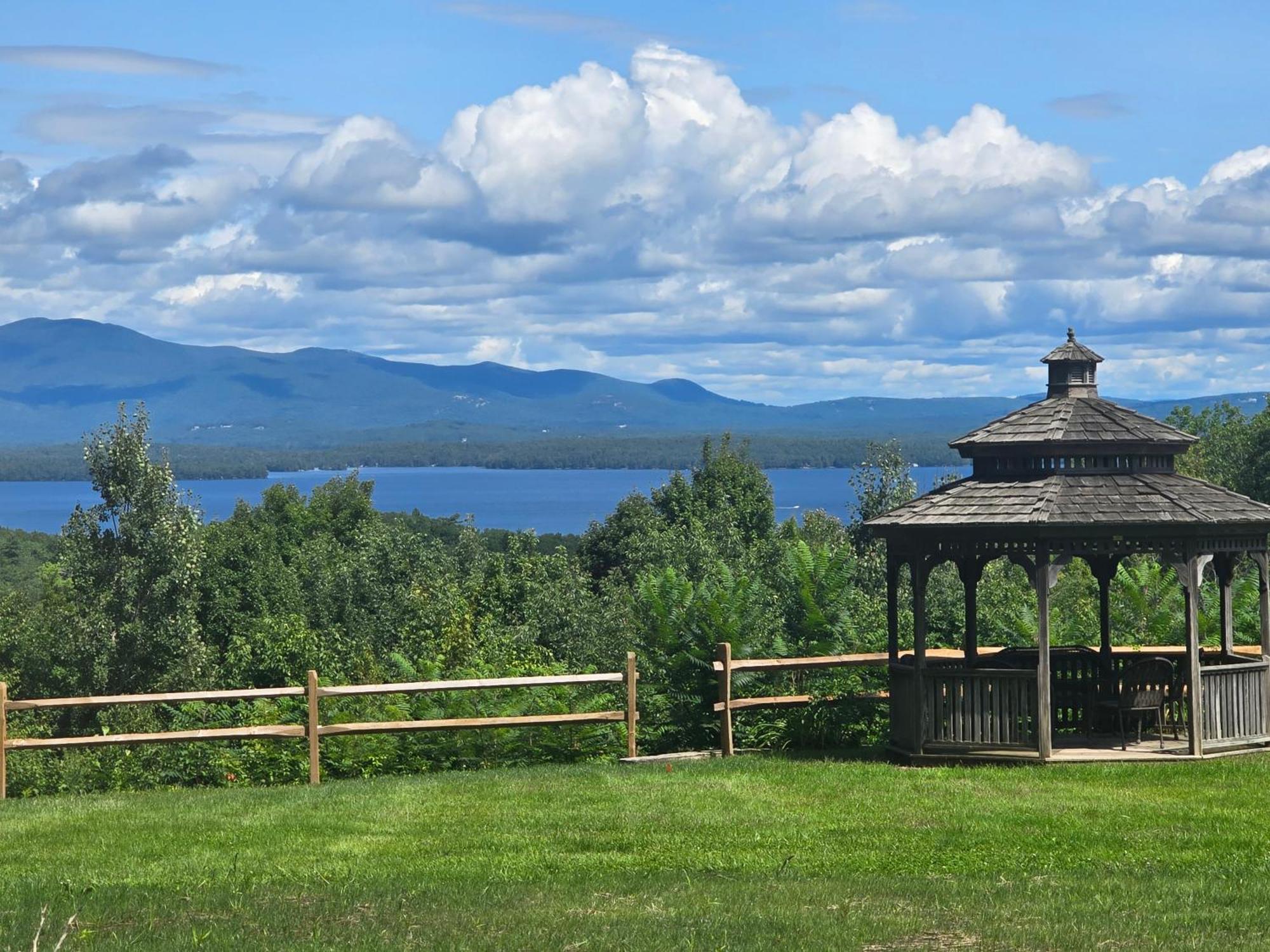 Gunstock Inn & Suites Gilford Exterior photo